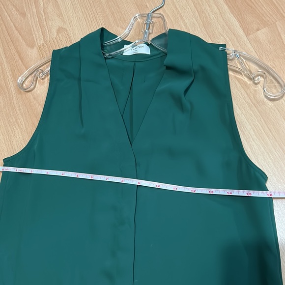 BABATON SLEEVELESS POWER BLOUSE - Picture 5 of 5